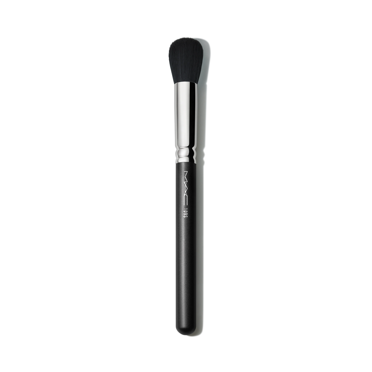 109 Synthetic Small Contour Brush - S7HH01