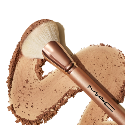 143S Bronzer Fan Brush - NYF101